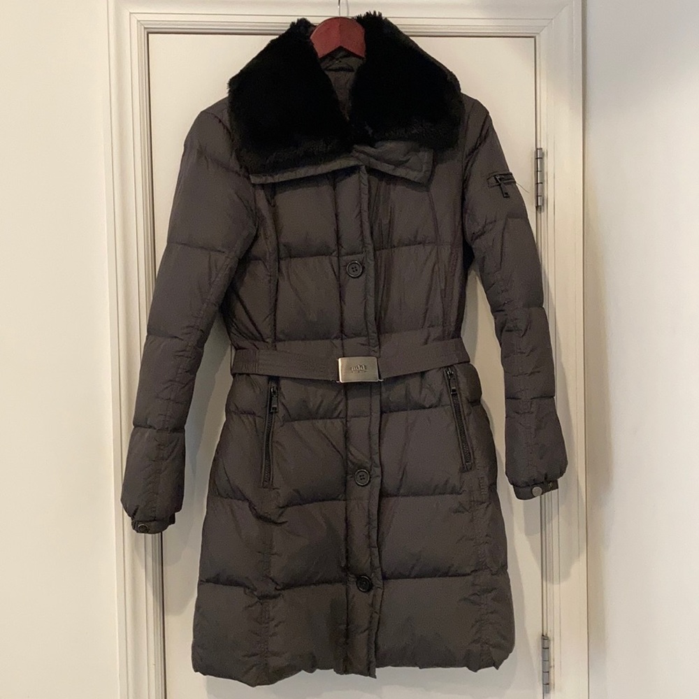 WOMENS ADD DOWN COAT US SIZE 6